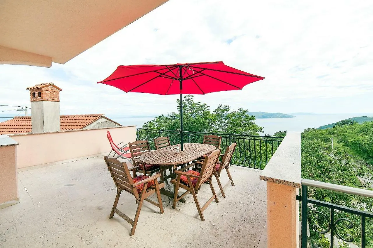 Apartment Apartmani Sandra Rovini Moscenice